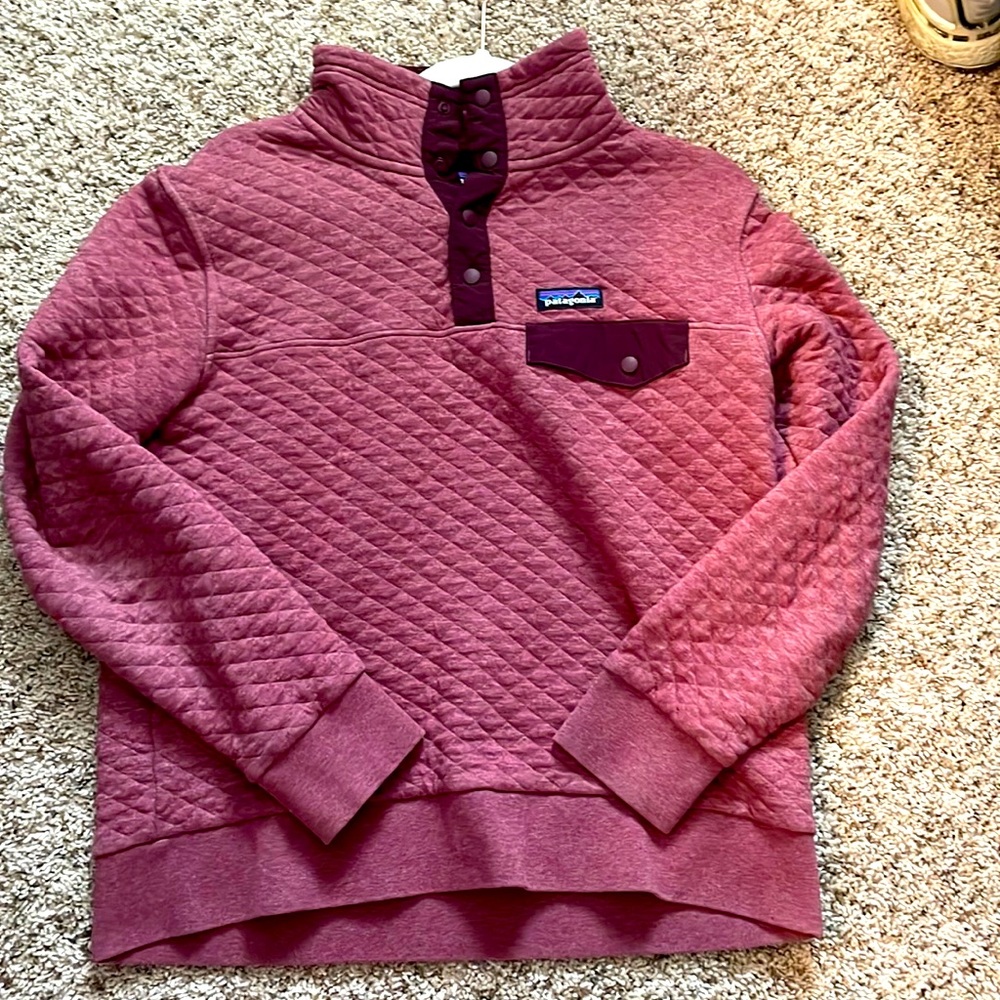 Medium women’s Patagonia jacket, red